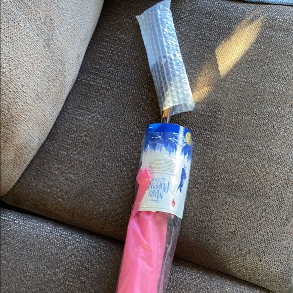 Mary Poppins Returns inverted umbrella - Picture 8 of 8